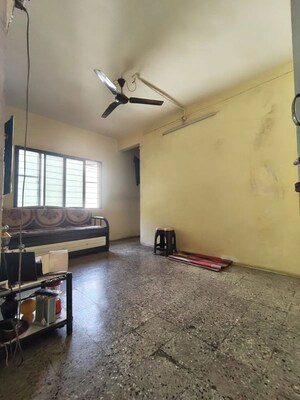 Room in 1 BHK Apartment at Dhanjay Shree CHS, Dhankawadi – for Rent