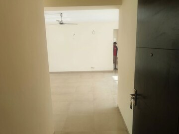 Room in 4 BHK Apartment at CHD Avenue 71, Sector 71 – for Rent