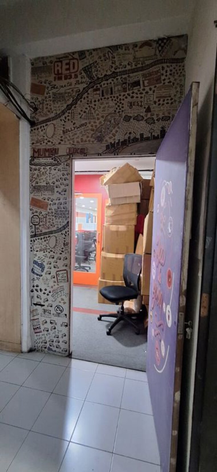 Team Area, lower parel west Commercial Office Space 2500 Sq.Ft. In Lower Parel West Mumbai 9820696