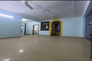 Building Lobby in 2 BHK Builder Floor at Bhavishyanidhi Enclave – for Rent