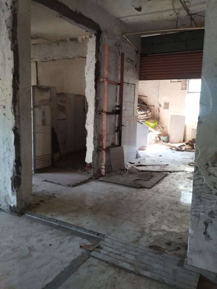 Bathroom, cama-industrial-estate-goregaon Commercial Warehouse 4000 Sq.Ft. In Goregaon East Mumbai 9820578