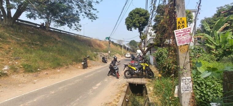 Garden, marad Commercial Land 13065 Sq.Ft. In Marad Kochi 9820664