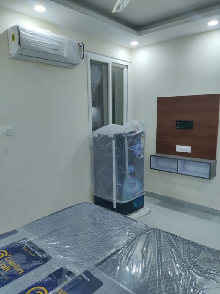 Living Room, east of kailash 1 RK 370 Sq.Ft. Builder Floor In East Of Kailash Delhi 9820763