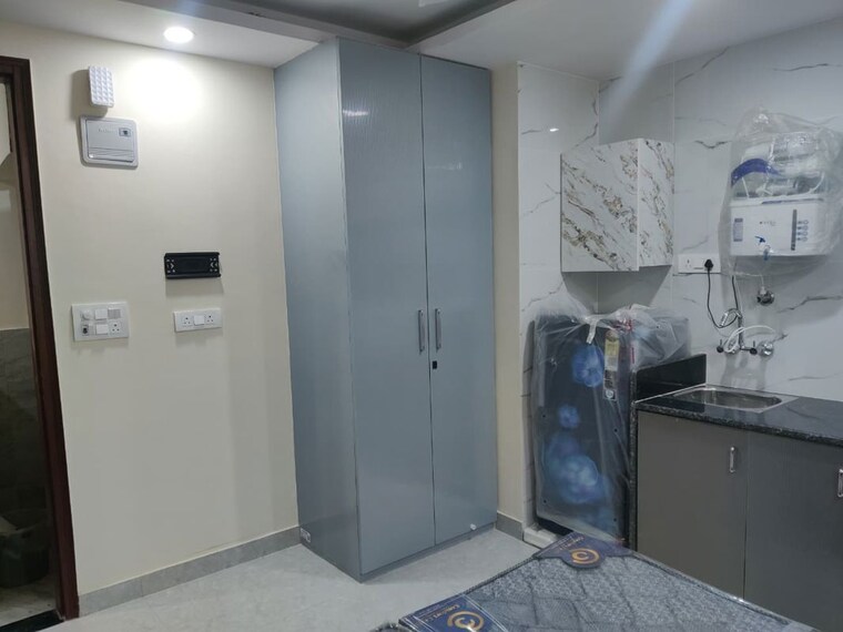 Bathroom, east of kailash 1 RK 370 Sq.Ft. Builder Floor In East Of Kailash Delhi 9820763