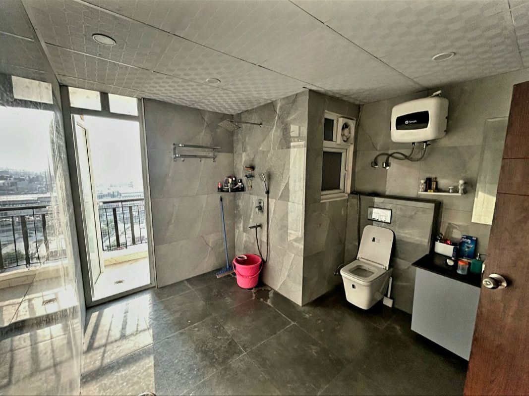 4 BHK + Servant Room,Extra Room 4100 Sq.Ft. Apartment in Omaxe The Forest