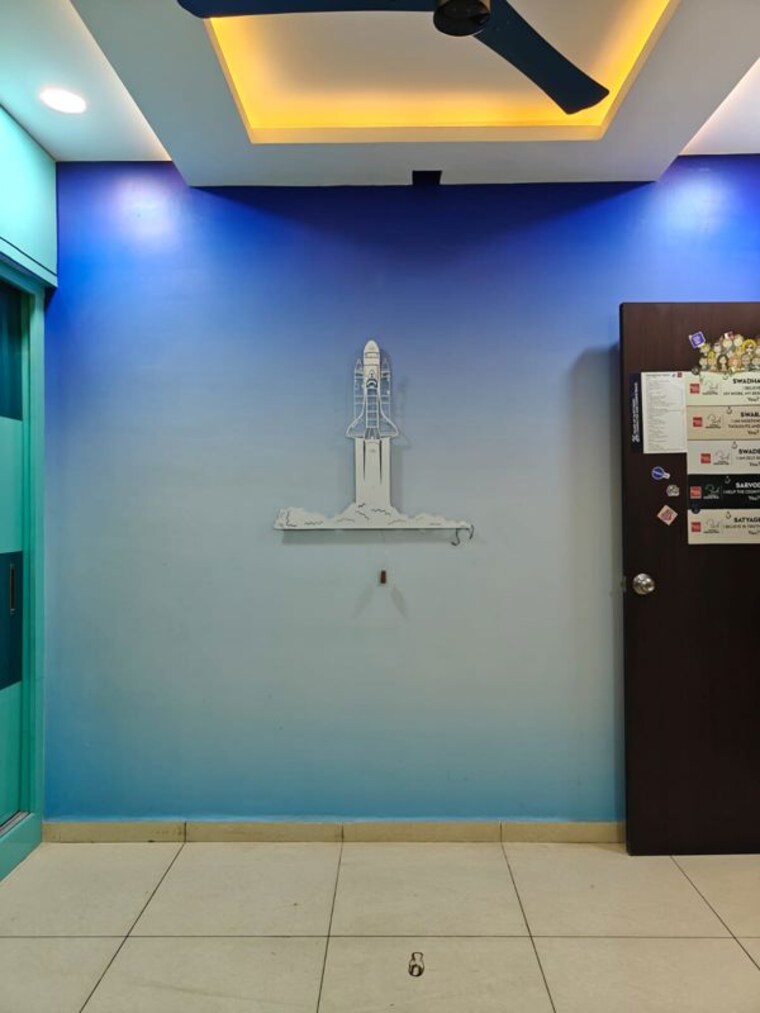 Room, marina-skies 3 Bedroom 1650 Sq.Ft. Apartment In Hi Tech City Hyderabad 9820775