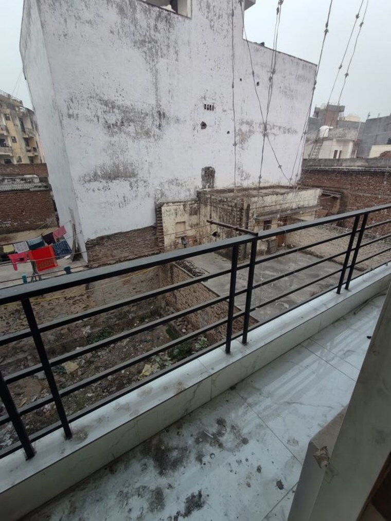 Balcony, saket 1 Bedroom 350 Sq.Ft. Builder Floor In Saket Delhi 9820790
