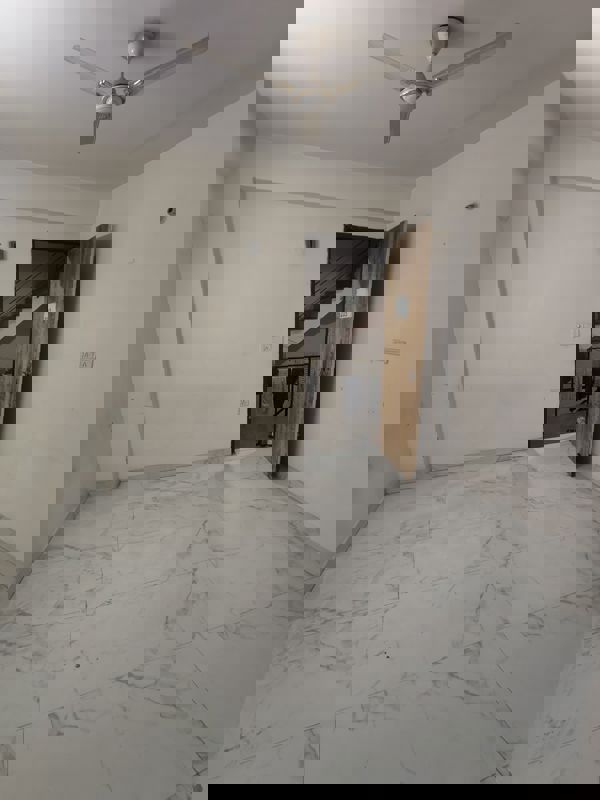 1 BHK Builder Floor For Rent in Saket