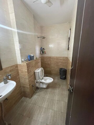 Bathroom in 2 BHK Apartment at Ardee City, Sector 52 – for Rent