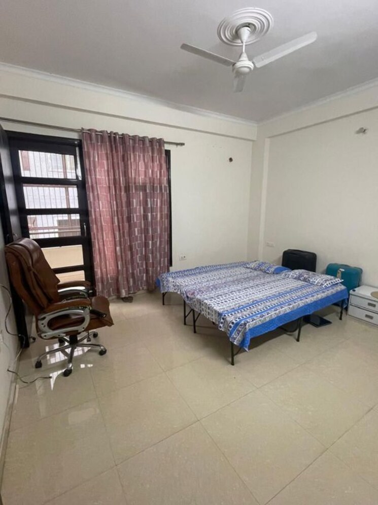 Living Room, ardee-city 2 Bedroom 1100 Sq.Ft. Apartment In Sector 52 Gurgaon 9820810