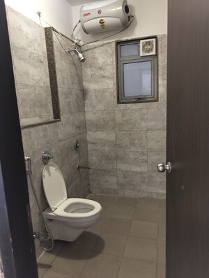 Bathroom in 1.5 BHK Apartment at Amanora Future Towers, Hadapsar – for Rent