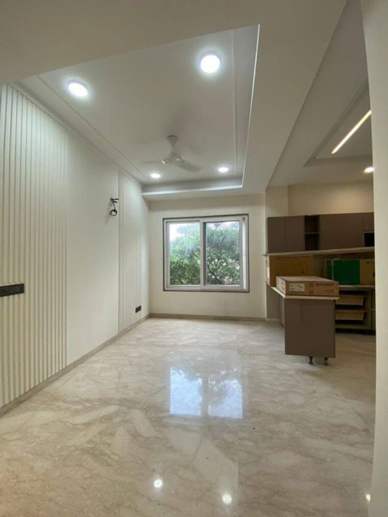 Room, sushant lok i 3 Bedroom 215 Sq.Yd. Builder Floor In Sushant Lok I Gurgaon 9820823