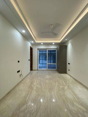 Bedroom in 3 BHK Builder Floor at Sushant Lok I – for Rent