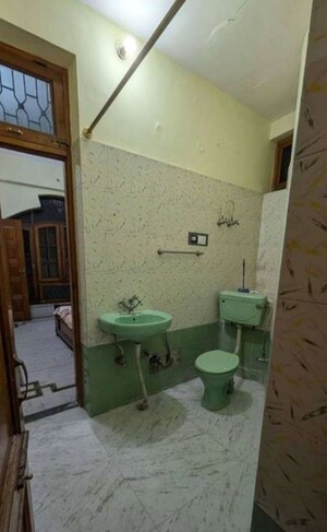 Team Area in 3 BHK Villa at Gomti Nagar – for Rent