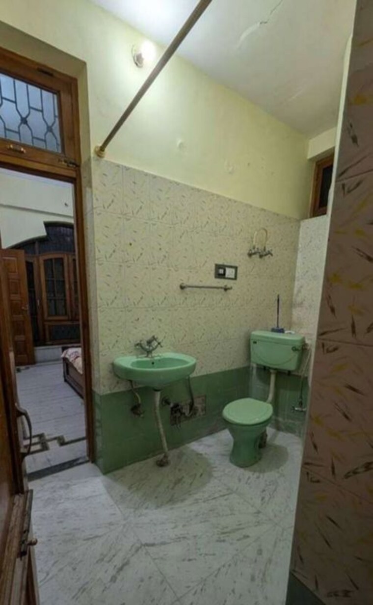 Team Area, gomti nagar 3 Bedroom 3200 Sq.Ft. Villa In Gomti Nagar Lucknow 9820834