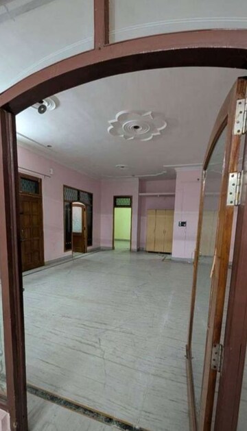 Building Lobby in 3 BHK Villa at Gomti Nagar – for Rent