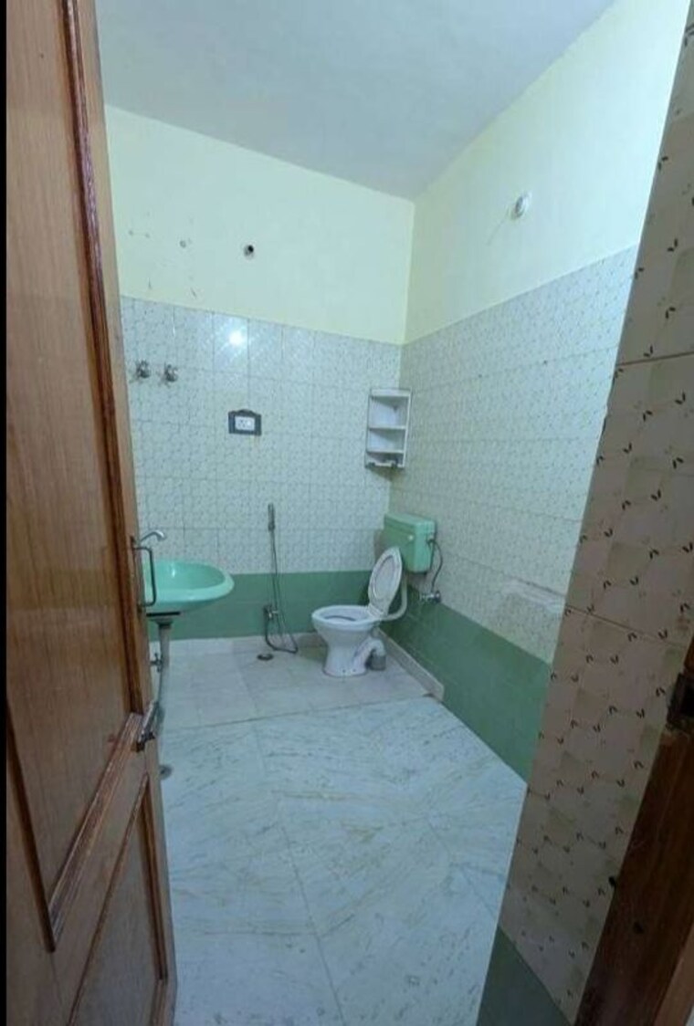 Master Bedroom, gomti nagar 3 Bedroom 3200 Sq.Ft. Villa In Gomti Nagar Lucknow 9820834