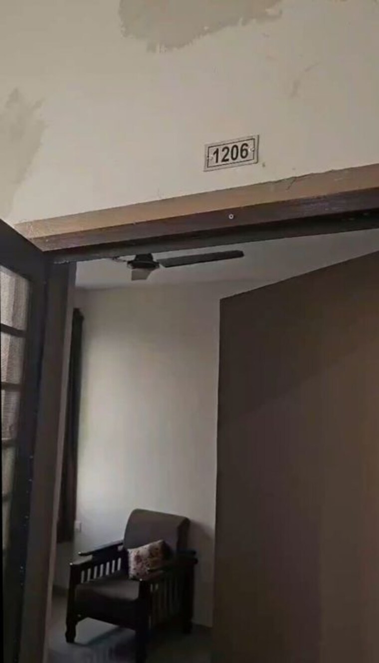 Kitchen, pareena-om-apartments 2 Bedroom 664 Sq.Ft. Apartment In Sector 112 Gurgaon 9820811