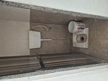 Bathroom in  Shop at Elegant Olympia, Ulwe – for Rent