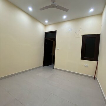 Room in 1 BHK Builder Floor at Chattarpur – for Rent
