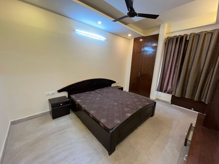 Bedroom, sushant lok i 3 Bedroom 1700 Sq.Ft. Builder Floor In Sushant Lok I Gurgaon 9820869
