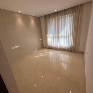 Room in 3 BHK Apartment at Powai – for Rent