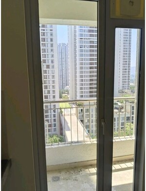 Room in 3 BHK Apartment at Risland The Icon Phase 1, Dhokali – for Sale