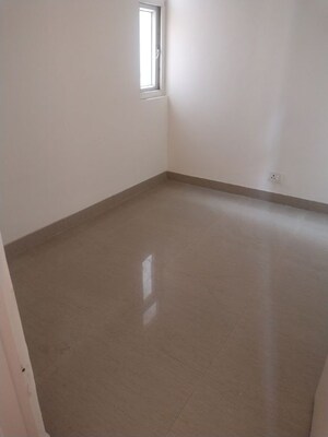 Room in 2 BHK Apartment at VIctoryone Amara, Sector 16 Greater Noida – for Rent