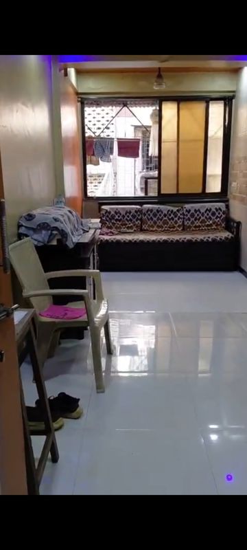 1 BHK Builder Floor For Sale in Navghar Gaon