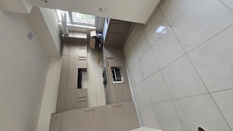 Bathroom, godrej-golf-link-villas 4 Bedroom 2359 Sq.Ft. Villa In Sector 27 Yamuna Expressway Greater Noida 9820929