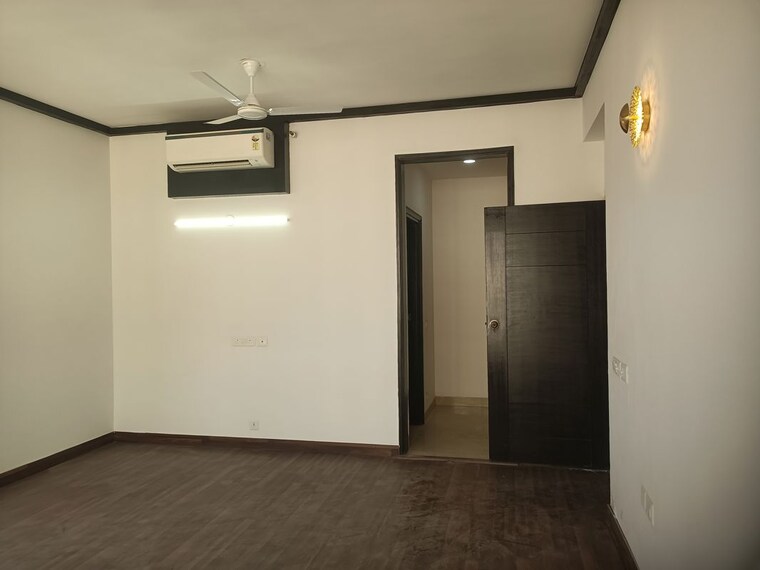 Room, jaypee-garden-court 2 Bedroom 2056 Sq.Ft. Apartment In Sector 128 Noida 9820932