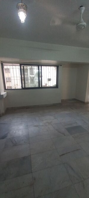 Room in 2 BHK Apartment at Satellite Garden, Goregaon East – for Rent