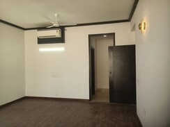 2 BHK + Servant Room Apartment For Rent in Jaypee Greens Kalypso Court