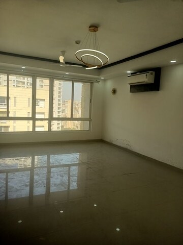 Room in 2 BHK Apartment at Jaypee Greens Kalypso Court, Sector 128 – for Rent