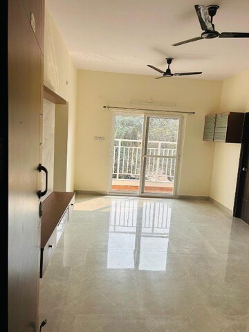 Room in 2 BHK Apartment at Hafeezpet – for Rent