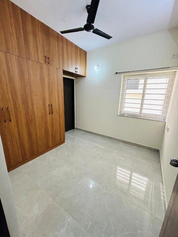Room in 2 BHK Apartment at Hafeezpet – for Rent