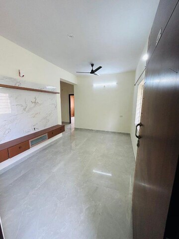Room in 2 BHK Apartment at Hafeezpet – for Rent
