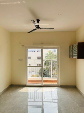 Room in 2 BHK Apartment at Hafeezpet – for Rent
