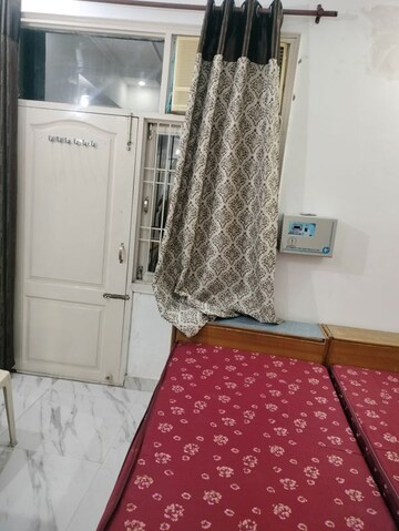 Bedroom in 2 BHK Builder Floor at Indira Nagar – for Rent