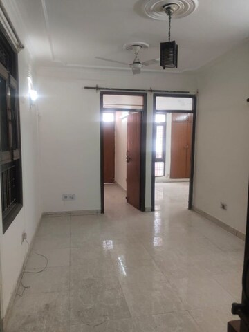 Room in 1 BHK Builder Floor at Saket – for Rent