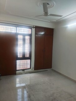 1 BHK Builder Floor For Rent in Saket