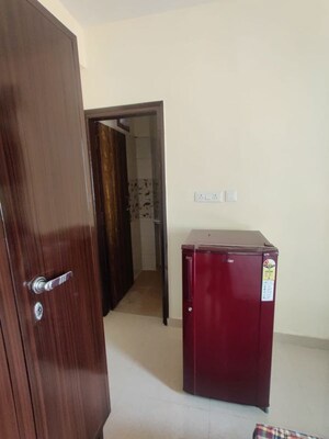 Furnished Amenities in Studio Builder Floor at Sector 47 – for Rent