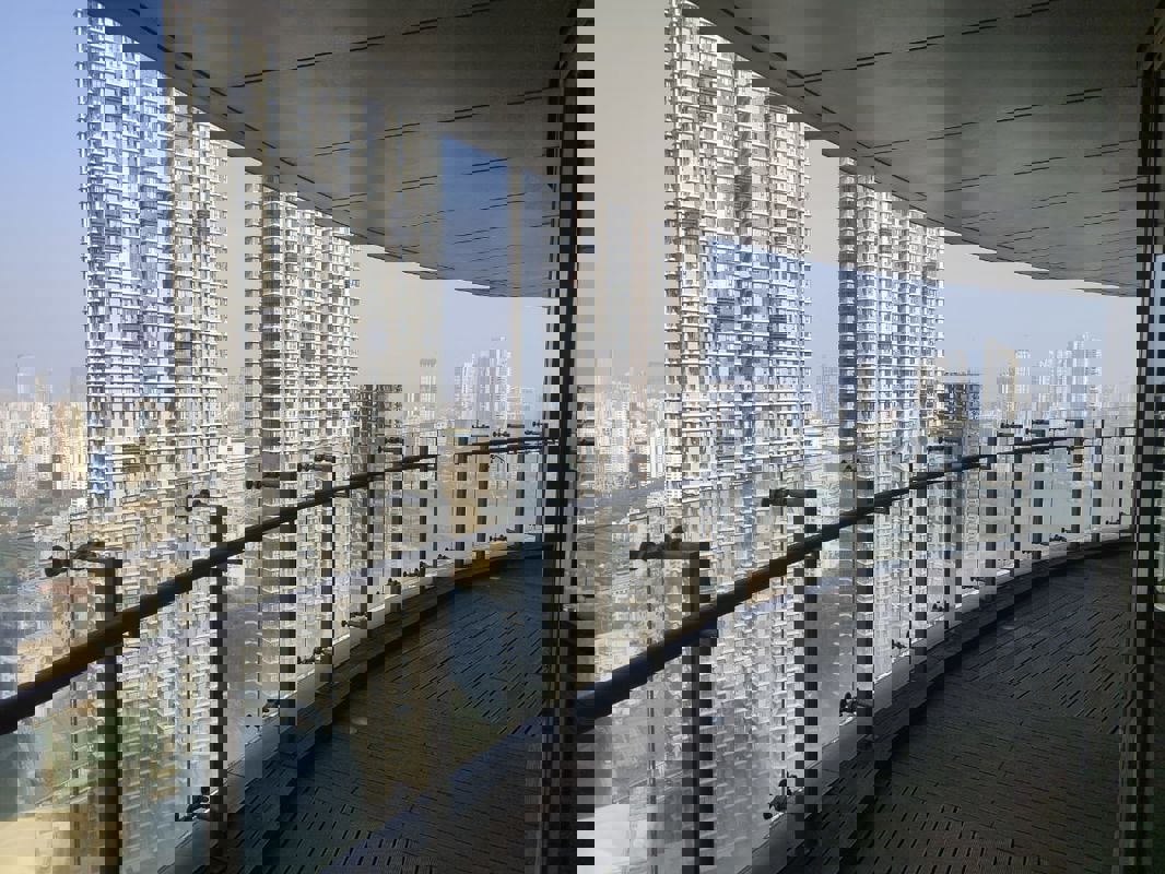 4 BHK + Servant Room Apartment For Rent in Lodha World Crest