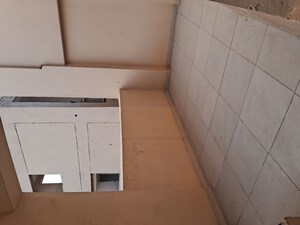 Bathroom in 5 BHK Penthouse at M R Platinum 321, Raj Nagar Extension – for Sale