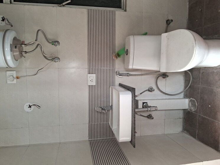 Bathroom, m-r-platinum-321 5 Bedroom 3000 Sq.Ft. Penthouse In Raj Nagar Extension Ghaziabad 9821027
