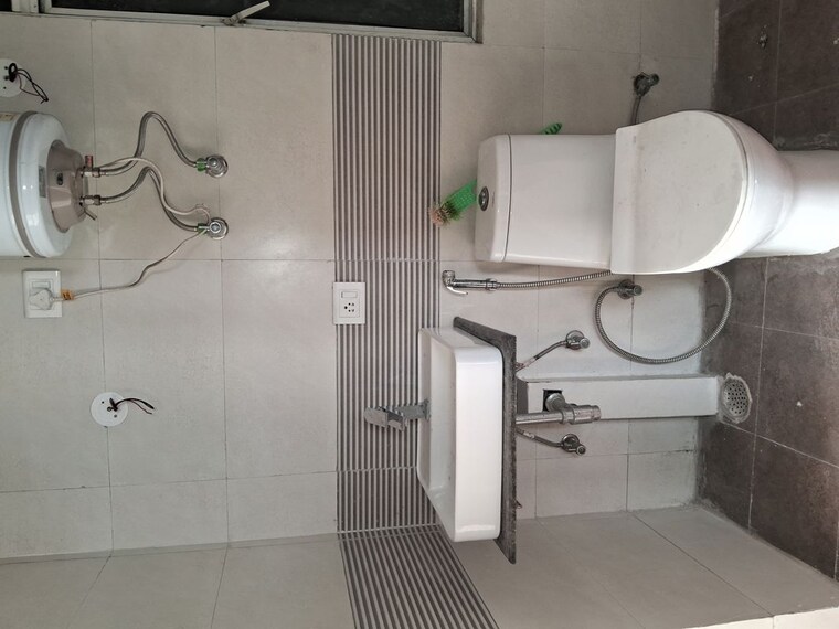Bathroom, m-r-platinum-321 5 Bedroom 3000 Sq.Ft. Penthouse In Raj Nagar Extension Ghaziabad 9821027
