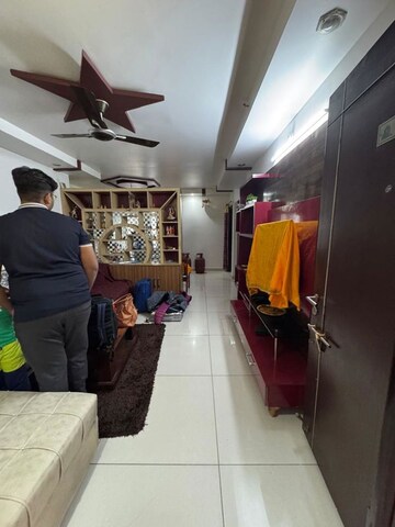 Parking in 3 BHK Apartment at Cybercity Rainbow Vistas, Hi Tech City – for Rent