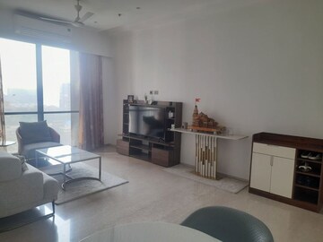 2 BHK Apartment For Rent in S Raheja New Light, Khar West