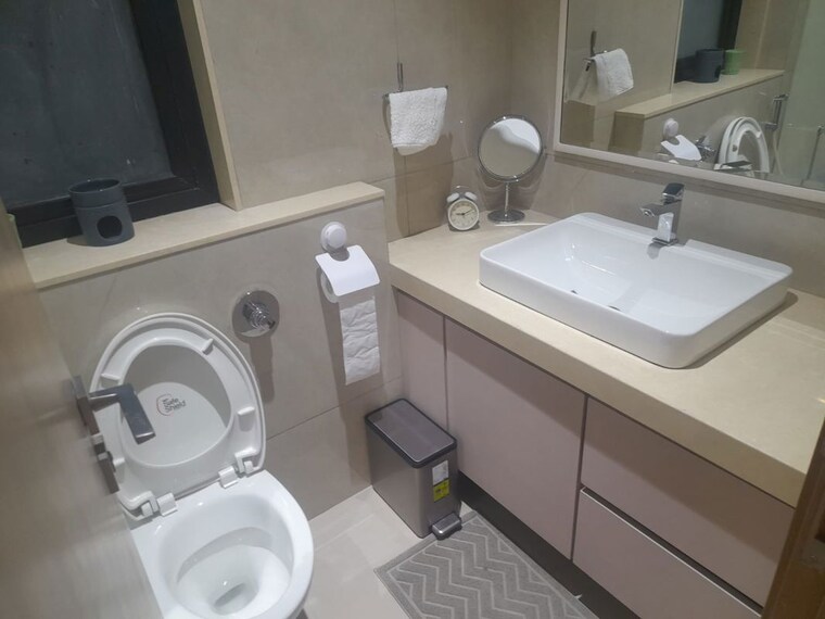 Bathroom, s-raheja-new-light 2 Bedroom 800 Sq.Ft. Apartment In Khar West Mumbai 9821100