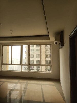 Room in 2 BHK Apartment at Jaypee Kalypso Court, Sector 128 – for Rent